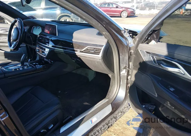 WBA7E4C55KGV70582: 44380285