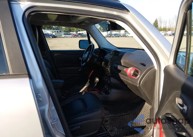 ZACCJBCB3HPF49104: 44380319