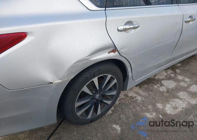 1N4AL3AP1JC122591: 44380322