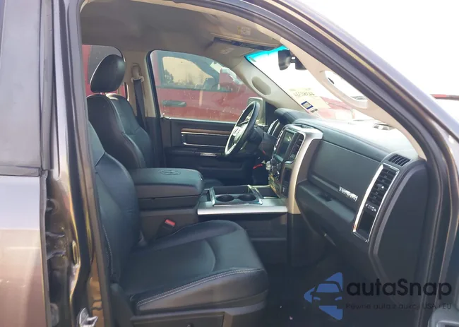 1C6RR7NG2ES375502: 44380334