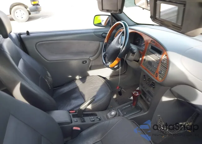 YS3DD78H6Y7001643: 44380355