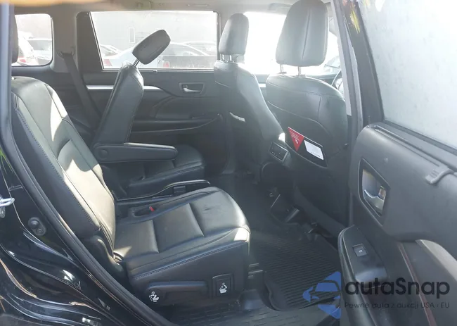 5TDKZRFH6JS544677: 44379601