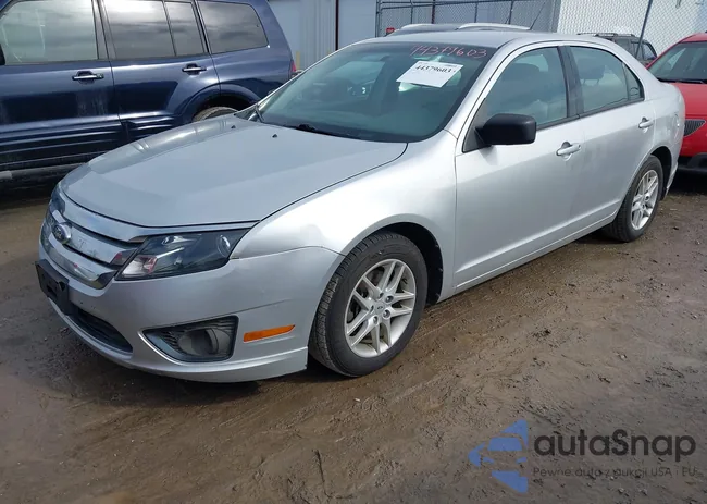 3FAHP0GA3CR440804: 44379603