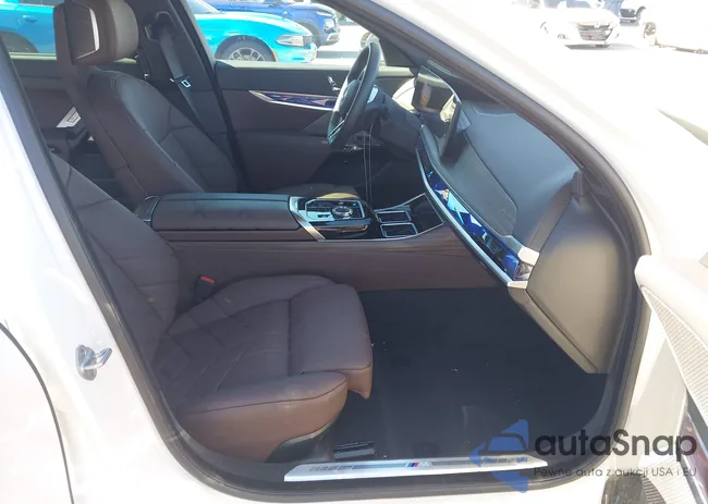 WBY43EJ04SCU24270: 44379695