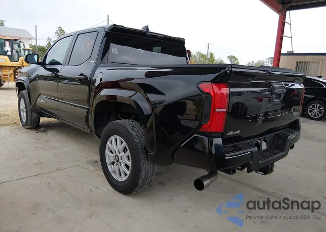 3TMLB5JN8RM011322: 44379747