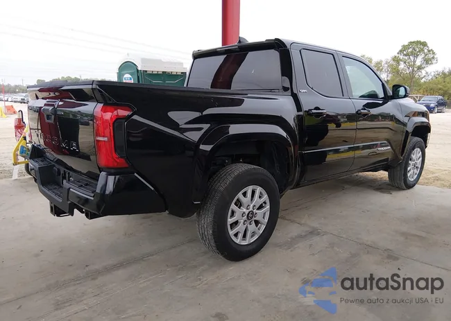 3TMLB5JN8RM011322: 44379747