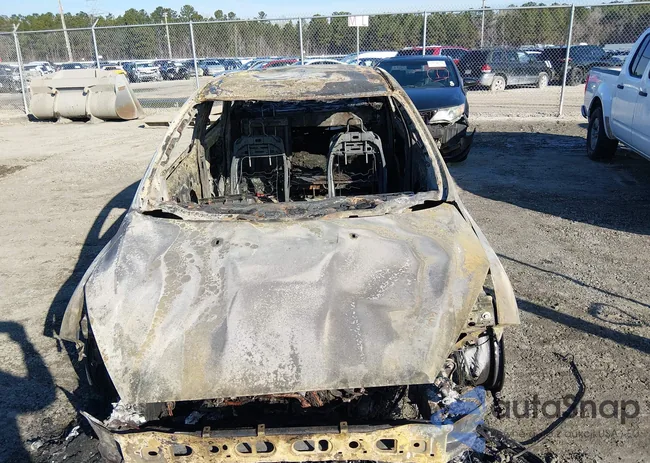 1FADP3F29JL255579: 44379816