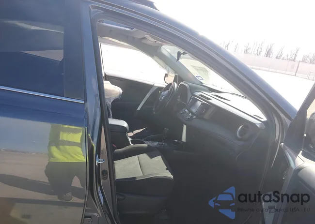 JTMWFREV8HD093937: 44379863