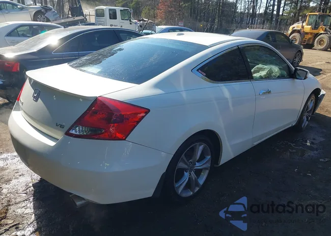 1HGCS2B8XCA002117: 44380949