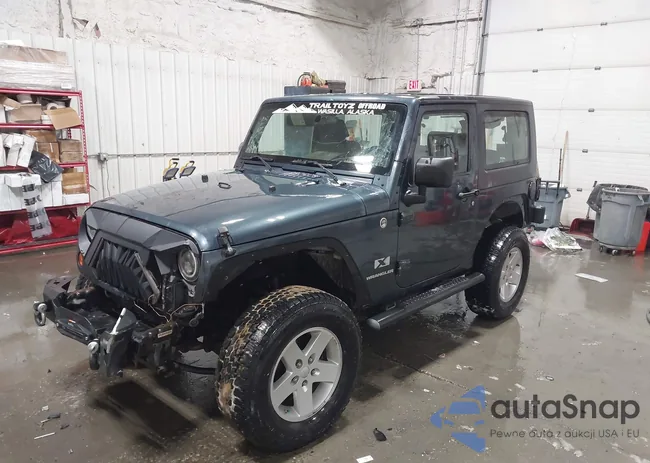 1J8FA241X8L559645: 44380957