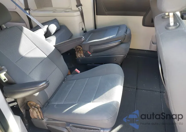 2D8HN44H08R732725: 44381156