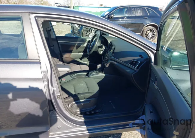 KMHD84LFXHU379462: 44381157