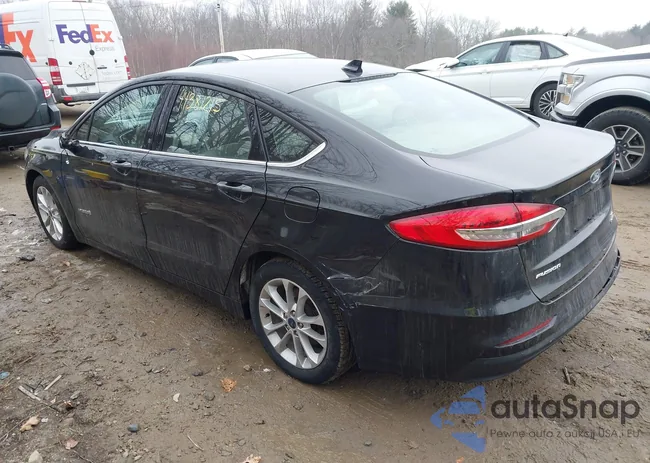 3FA6P0LU8KR272728: 44381215