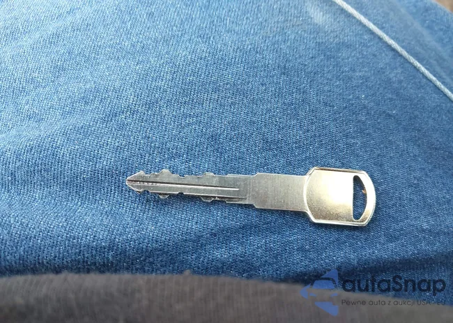 2G4WB55K2Y1194103: 44381273