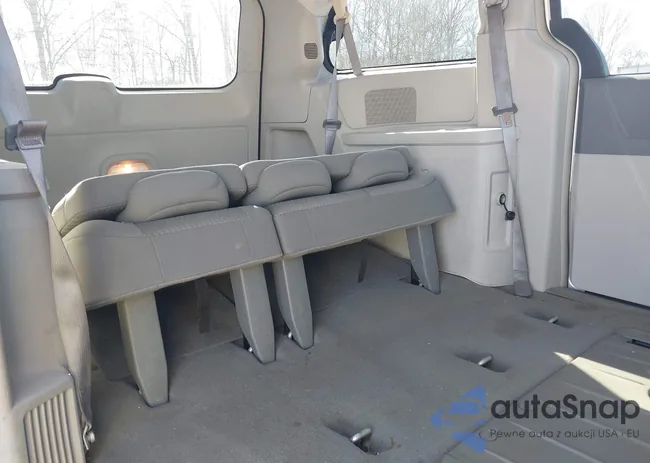 2A8HR44H18R138575: 44381287