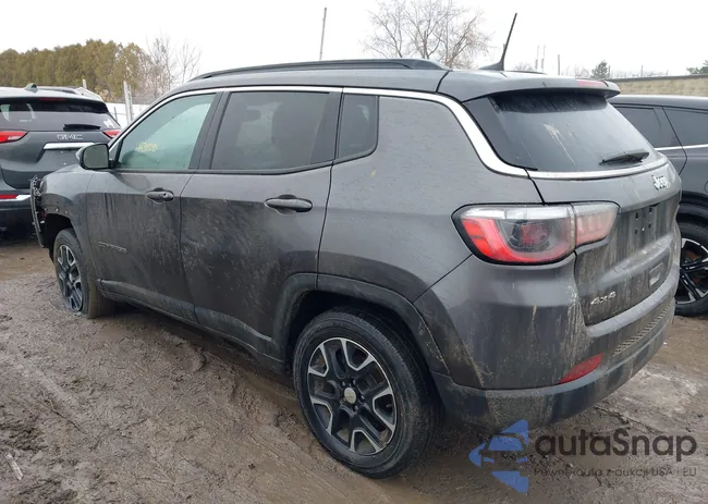 3C4NJDBB7NT121126: 44381298