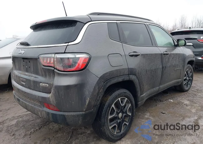 3C4NJDBB7NT121126: 44381298