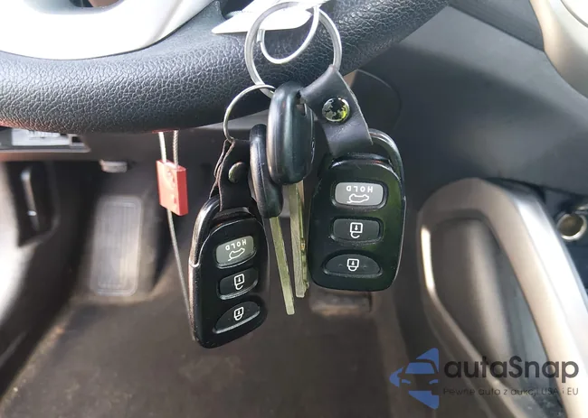 KMHTC6AD3GU257256: 44381346