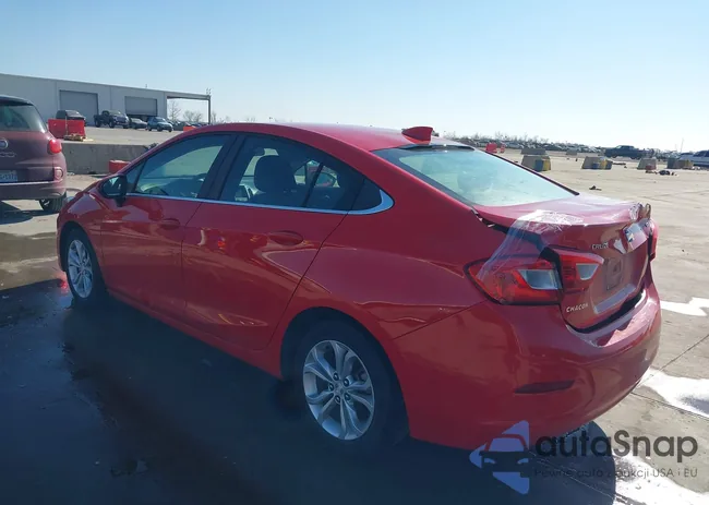 1G1BE5SM8K7122230: 44381359