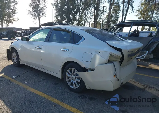 1N4AL3AP3DN530423: 44380746