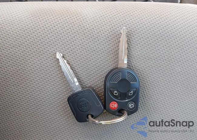 1FMCU03Z88KA06183: 44380813