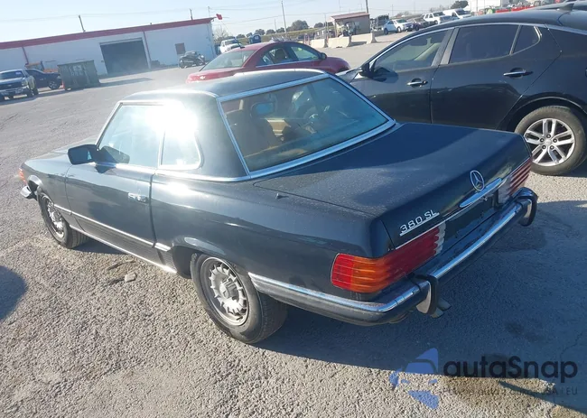 WDBBA45C8FA021843: 44380866