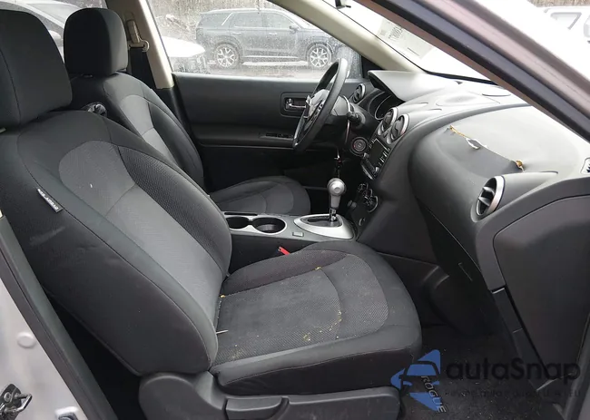 JN8AS5MV2DW621555: 44380877