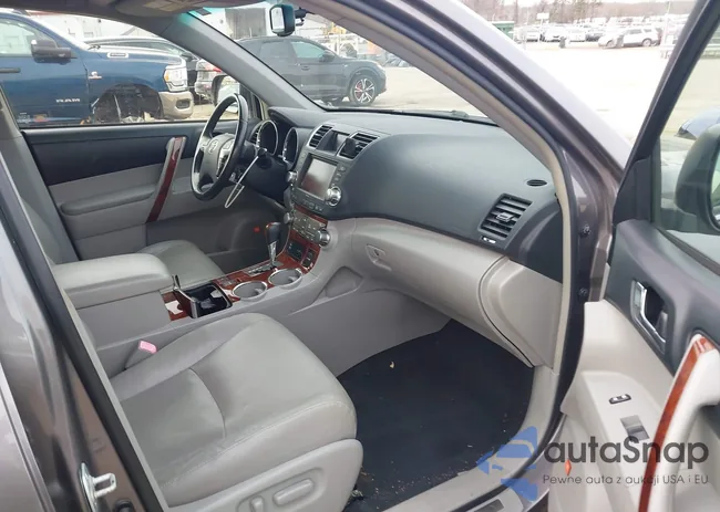 JTEDC3EH6B2001407: 44381924