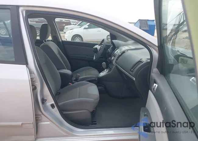 3N1AB6AP1CL746951: 44381965