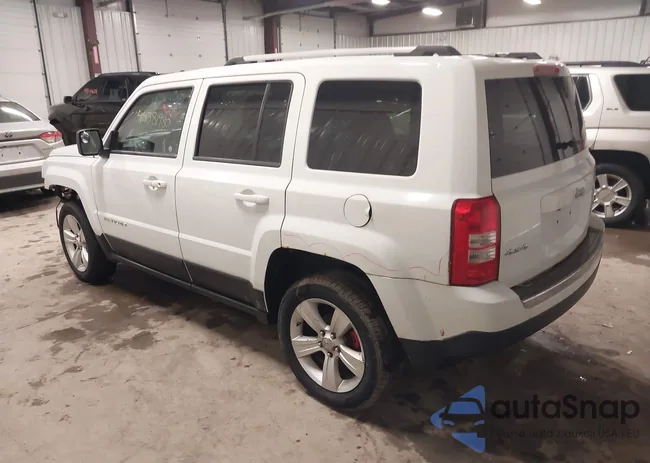 1C4NJRCB7CD674731: 44381980