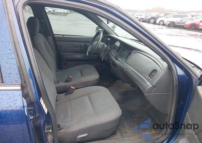 2FAHP71W95X101675: 44381998