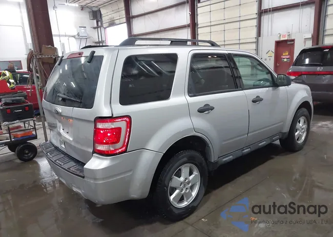 1FMCU0D77AKB63738: 44382017