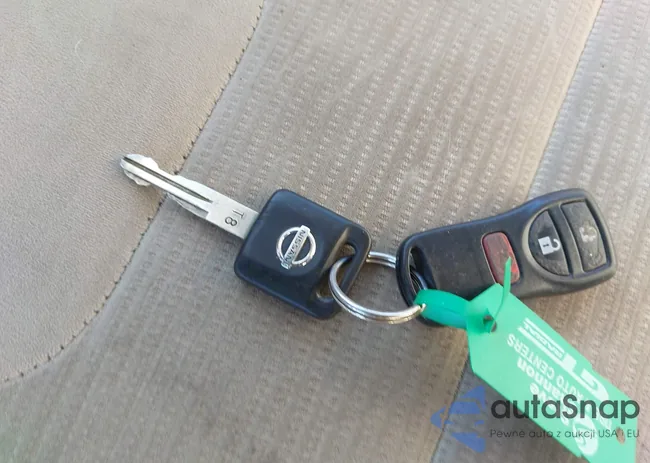 3N1AB6AP7AL656135: 44382277