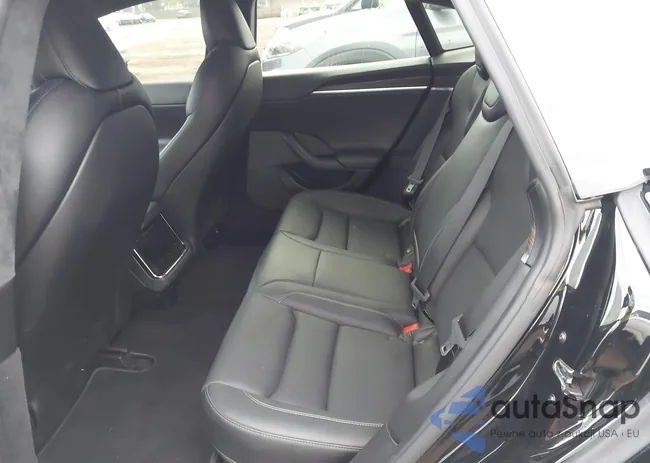 5YJSA1E67MF431953: 44382280