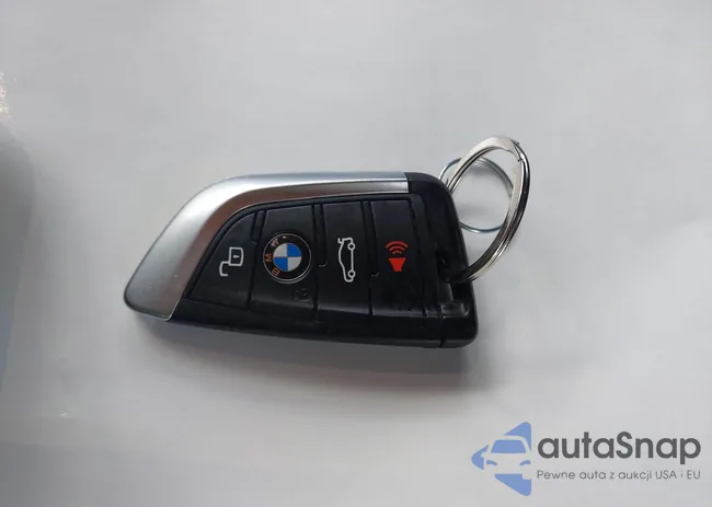 WBA5R7C01MFK30887: 44382288