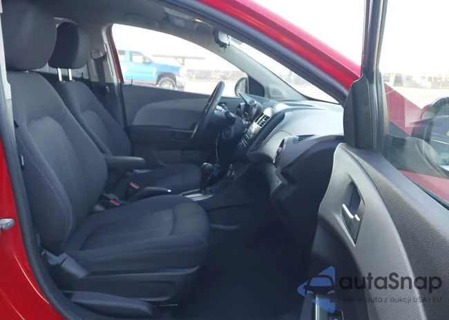 1G1JC6SH4D4215132: 44382326