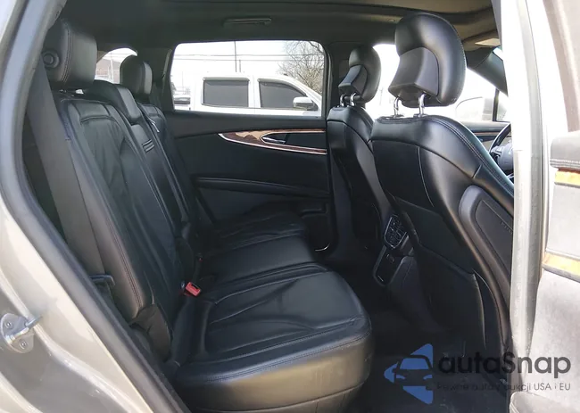 2LMTJ8LP2GBL33231: 44382487