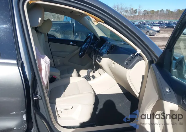 WVGAV7AX1CW005411: 44381858