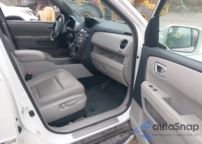 5FNYF4H9XEB002097: 44382933