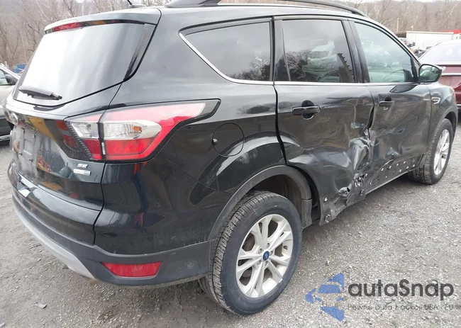 1FMCU9GD3JUD41185: 44383062