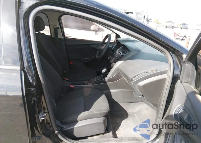 1FADP3E26HL308220: 44383071