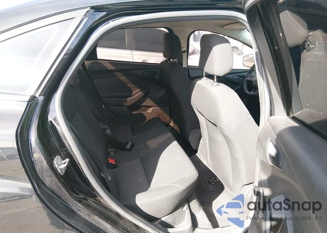 1FADP3E26HL308220: 44383071