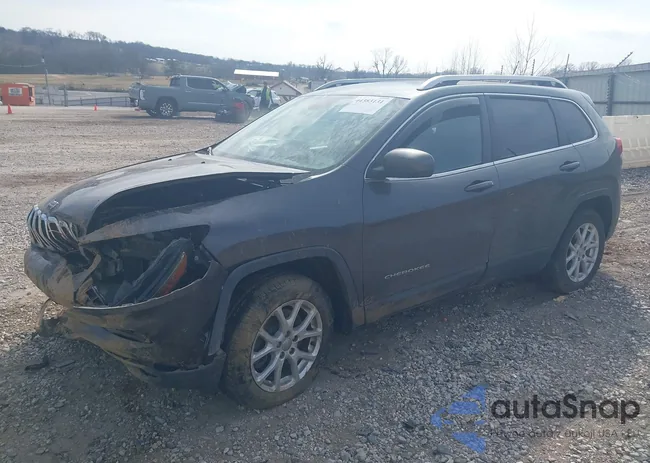 1C4PJLCB8FW720940: 44383131