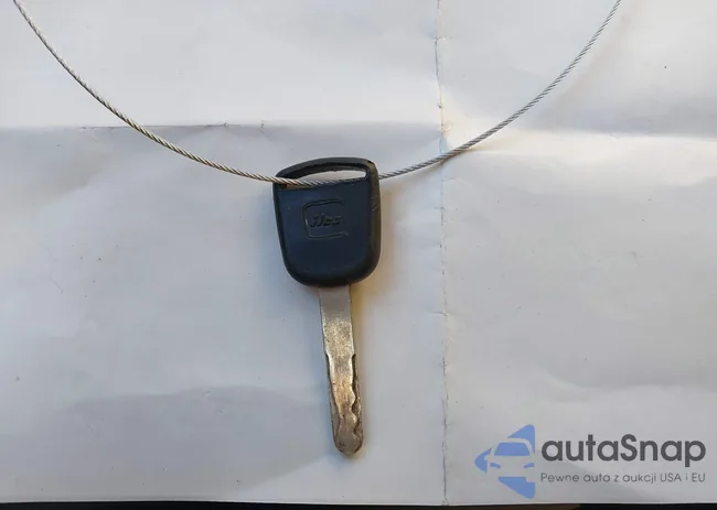 5J6RE48788L005646: 44383183