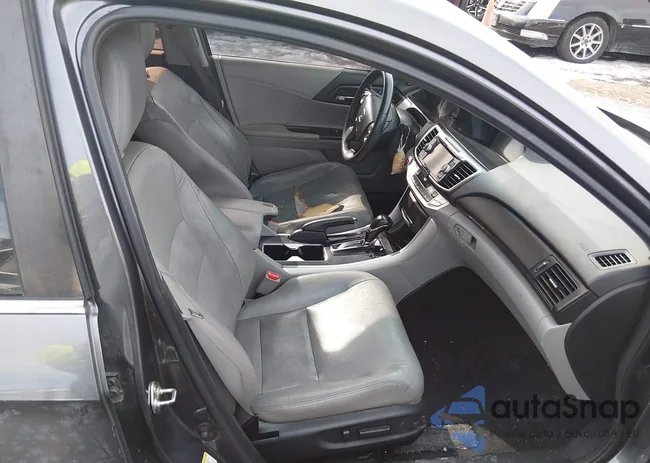 1HGCR2F86DA009976: 44383295