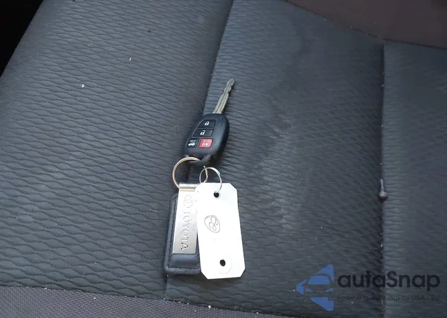 2T1BURHEXKC194465: 44383307