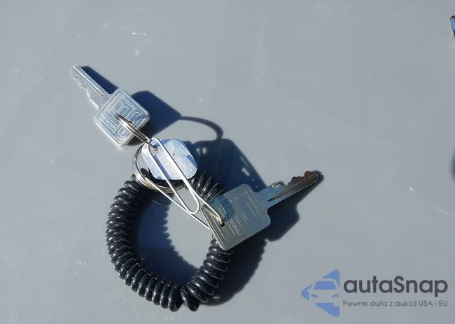 1J4GS5870KP111708: 44383340