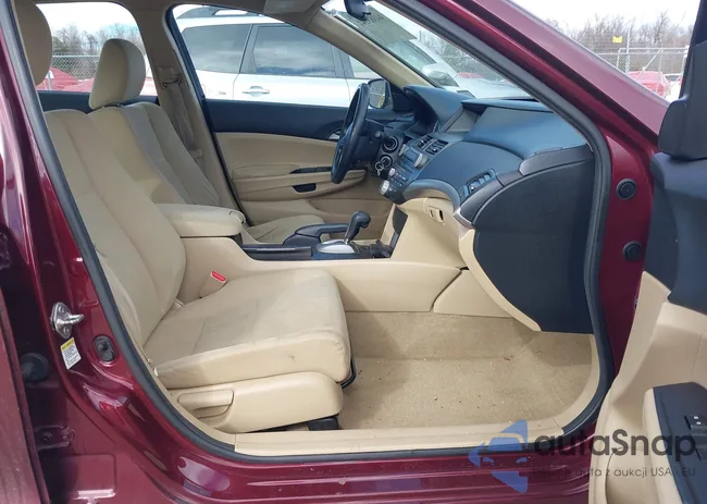 1HGCP2F38CA048318: 44383341