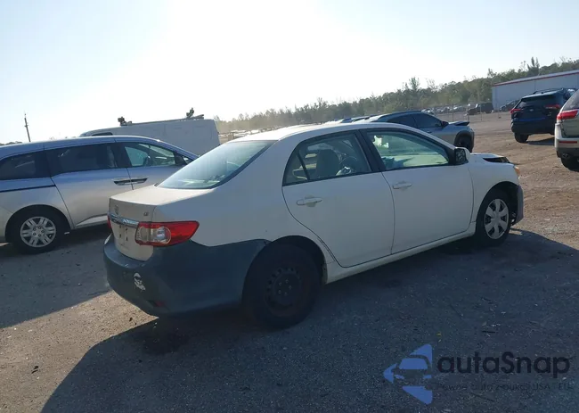 2T1BU4EE2BC537907: 44383368