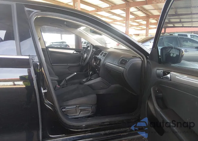 3VW2B7AJ2HM393394: 44383440